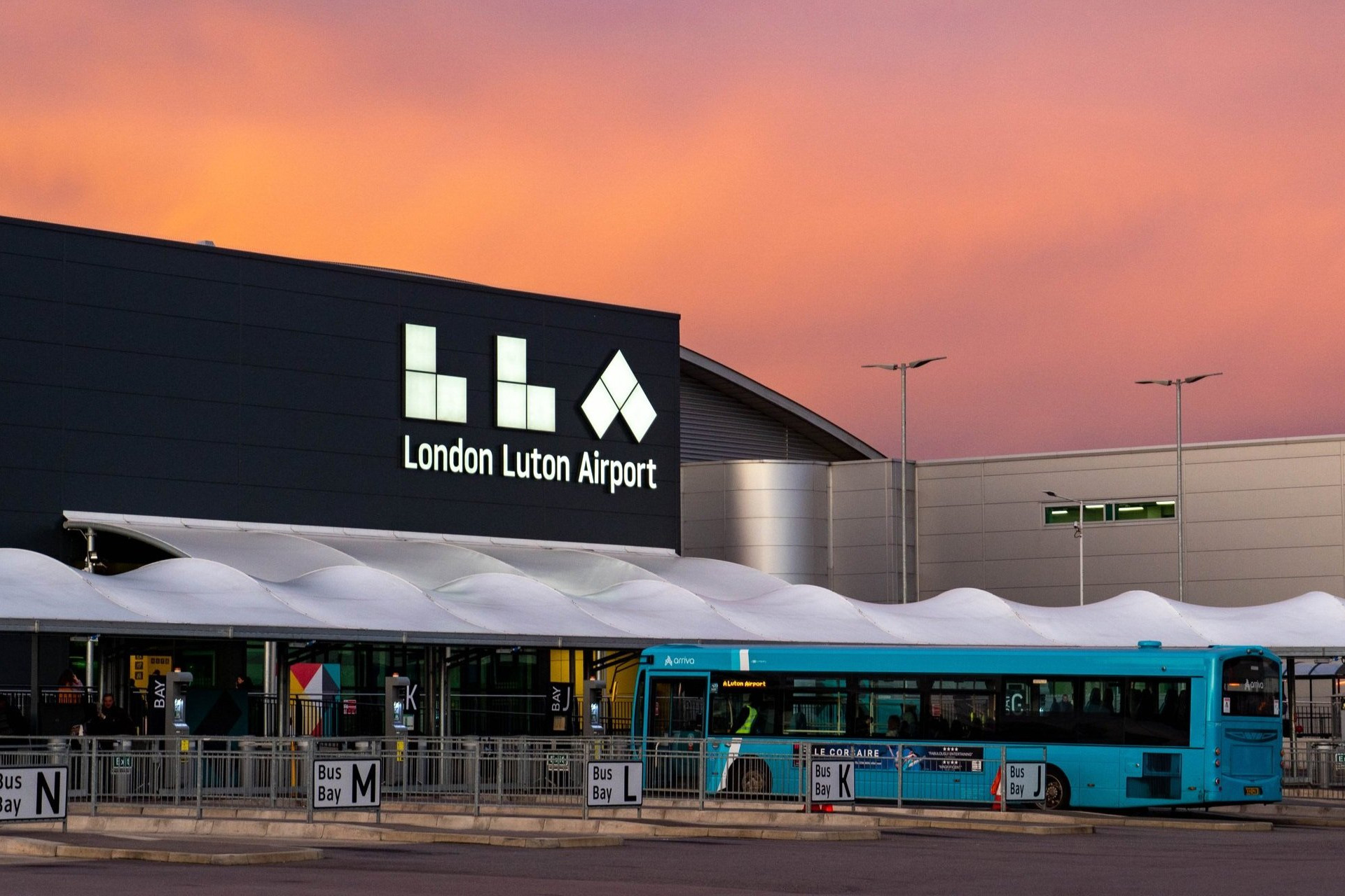 london luton airport